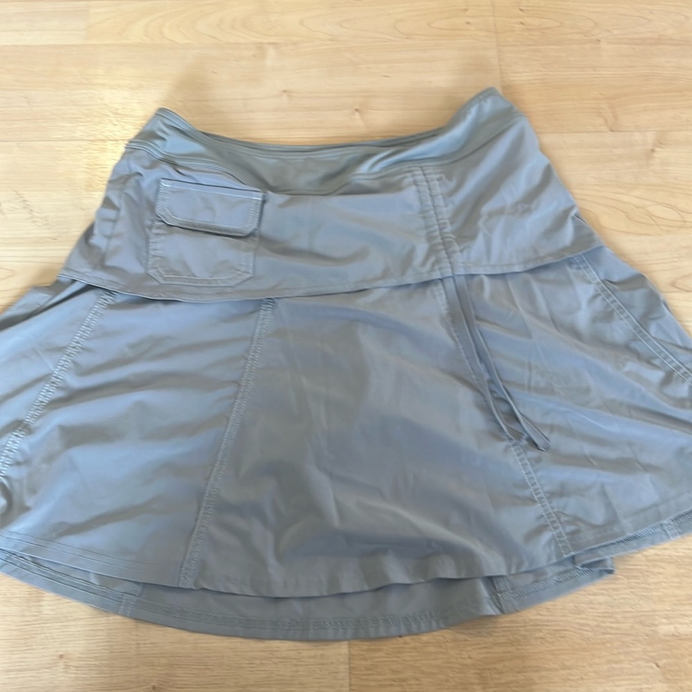 Athleta hiking skirt size 10